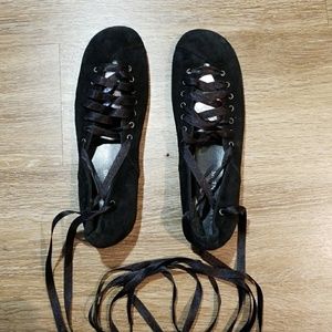 Size 7 Newport News lace up black ballet flats
